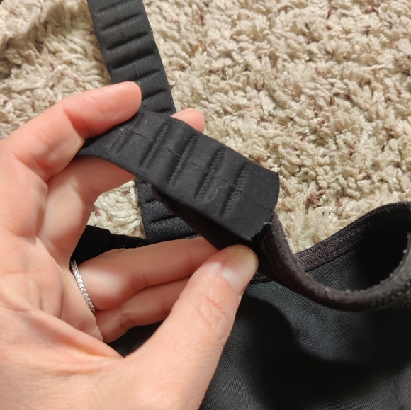 Athleta Stealth Bra Black - Picture 13 of 15
